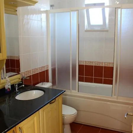 Villa Goldcity Sm
