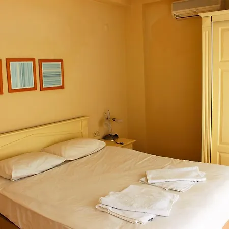 Villa Goldcity Sm